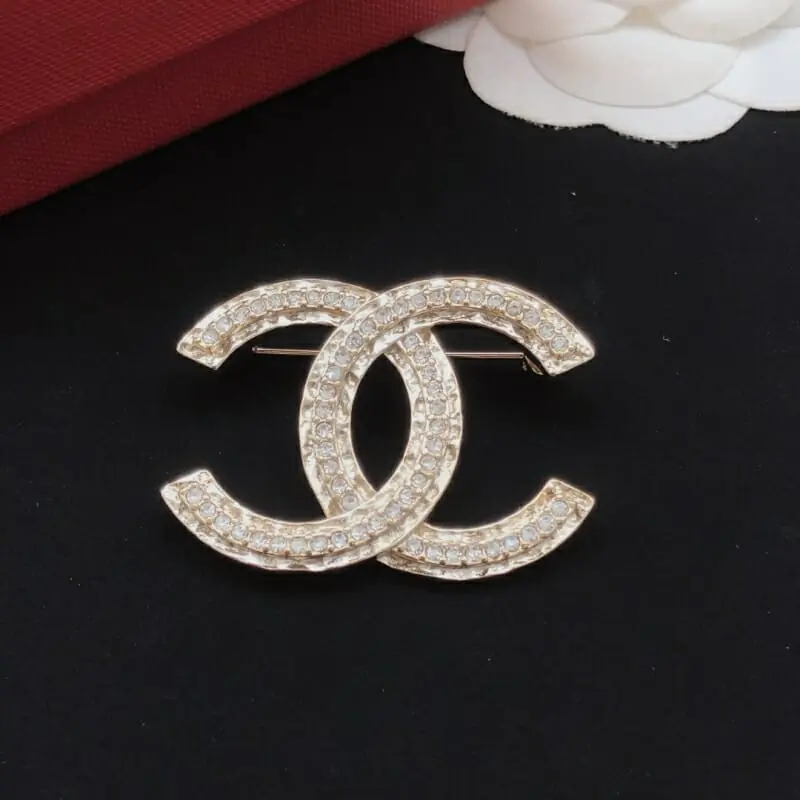 chanel brooches pour femme s_1261b674